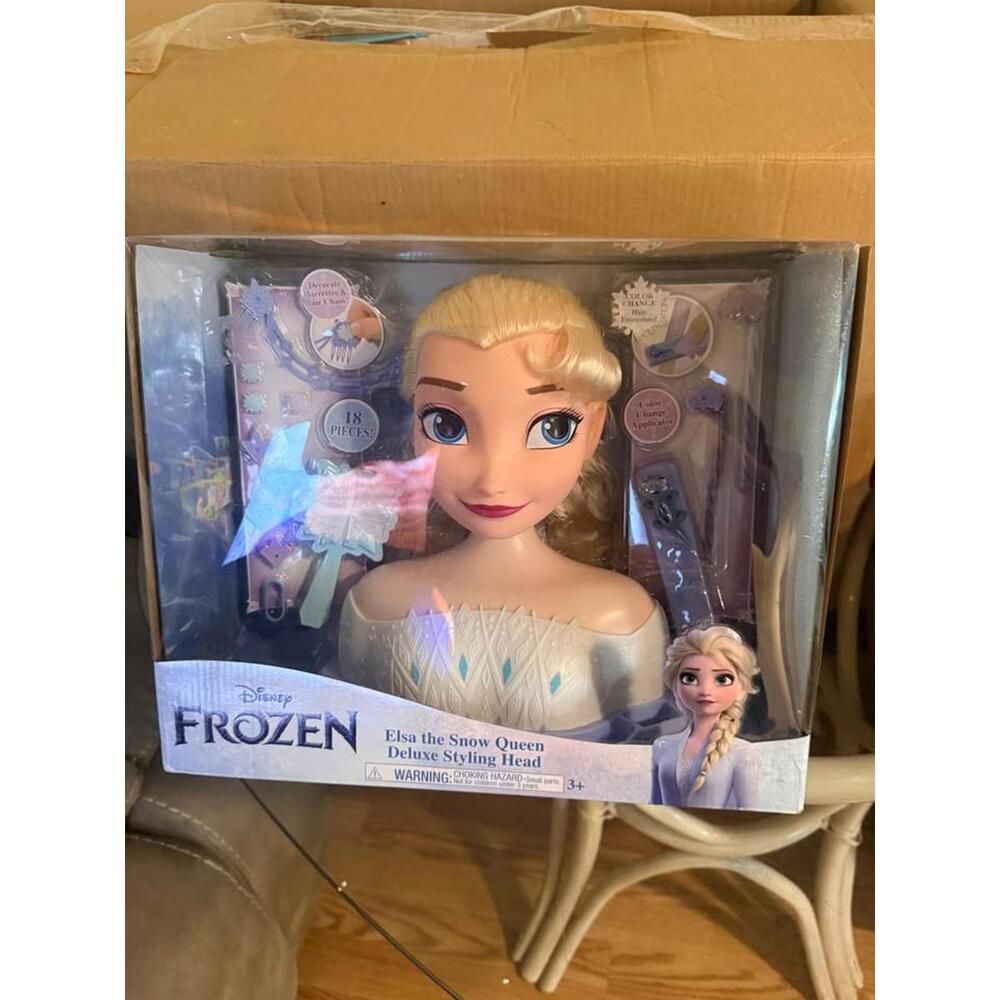 NIB Disney Frozen Elsa Styling Head 18 Pcs Color Change Hair